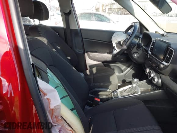 ✅ 2023 Hyundai Venue SEL • VIN: KMHRC8A33PU267086 • Lot: 40975039. Listed on IAAI with 14,755 mi. Free auction sales archive from the USA and detailed vehicle history report at DreamBid. Image 5.