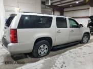 ✅ 2009 Chevrolet Suburban LS • VIN: 1GNFC16089R249869 • Лот: 81688434. Опубликован ранее на Copart с пробегом 174 768 миль. Бесплатный доступ к архиву аукционных продаж из США и подробный отчёт об истории автомобиля на DreamBid. Изображение 3.