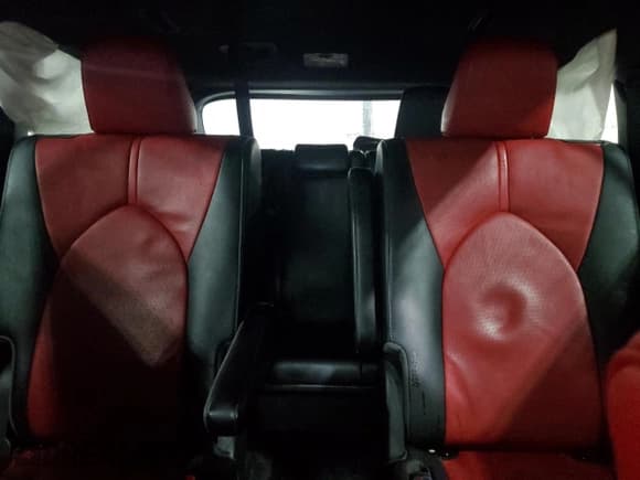 ✅ 2021 Toyota Highlander XSE • VIN: 5TDJZRBH0MS066309 • Lot: 86628445. Wystawiony na Copart z przebiegiem 56 002 mil. Bezpłatny archiwum sprzedaży aukcyjnych z USA i szczegółowy raport historii pojazdu na DreamBid. Zdjęcie 10.