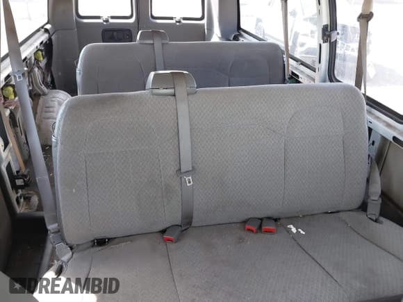 ✅ 2008 Chevrolet Express Passenger • VIN: 1GAHG39K681224649 • Lot: 43370075. Listed on IAAI with 243,802 mi. Free auction sales archive from the USA and detailed vehicle history report at DreamBid. Image 8.