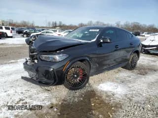 ✅ 2022 BMW X6 M • VIN: 5YMCY0C07N9K51898 • Lot: 45678545. Wystawiony na Copart z przebiegiem Nie podano. Bezpłatny archiwum sprzedaży aukcyjnych z USA i szczegółowy raport historii pojazdu na DreamBid. Zdjęcie 1.