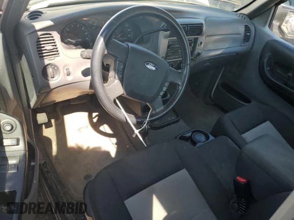 ✅ 2011 Ford Ranger XL • VIN: 1FTKR1ED8BPA03058 • Lot: 80874565. Wystawiony na Copart z przebiegiem 118 190 mil. Bezpłatny archiwum sprzedaży aukcyjnych z USA i szczegółowy raport historii pojazdu na DreamBid. Zdjęcie 8.