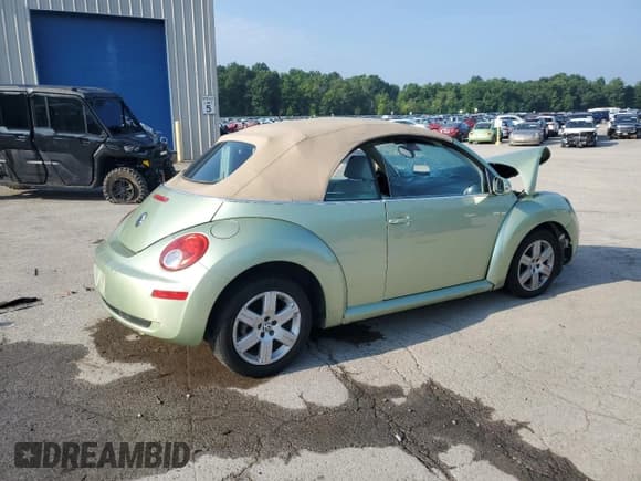 ✅ 2007 Volkswagen Beetle • VIN: 3VWRF31Y37M416043 • Lot: 64549595. Wystawiony na Copart z przebiegiem Nie podano. Bezpłatny archiwum sprzedaży aukcyjnych z USA i szczegółowy raport historii pojazdu na DreamBid. Zdjęcie 3.