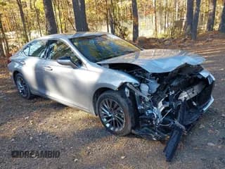 ✅ 2024 Lexus ES 300h Luxury • VIN: 58AEA1C14RU050066 • Lot: 43653371. Wystawiony na IAAI z przebiegiem 20 998 mil. Bezpłatny archiwum sprzedaży aukcyjnych z USA i szczegółowy raport historii pojazdu na DreamBid. Zdjęcie 1.