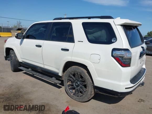 ✅ 2021 Toyota 4Runner Nightshade • VIN: JTEJU5JR7M5957684 • Lot: 41969037. Listed on IAAI with 46,551 mi. Free auction sales archive from the USA and detailed vehicle history report at DreamBid. Image 3.