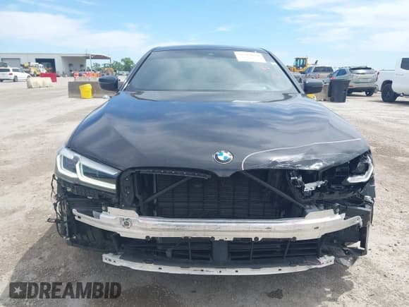 ✅ 2021 BMW 5 Series 530i • VIN: WBA53BH09MWX27909 • Lot: 42315030. Listed on IAAI with 35,238 mi. Free auction sales archive from the USA and detailed vehicle history report at DreamBid. Image 12.