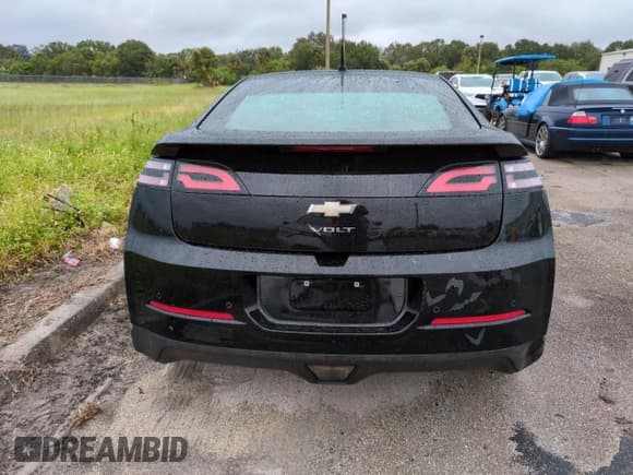 ✅ 2014 Chevrolet Volt • VIN: 1G1RD6E43EU156410 • Lot: 74444964. Wystawiony na Copart z przebiegiem Nie podano. Bezpłatny archiwum sprzedaży aukcyjnych z USA i szczegółowy raport historii pojazdu na DreamBid. Zdjęcie 6.