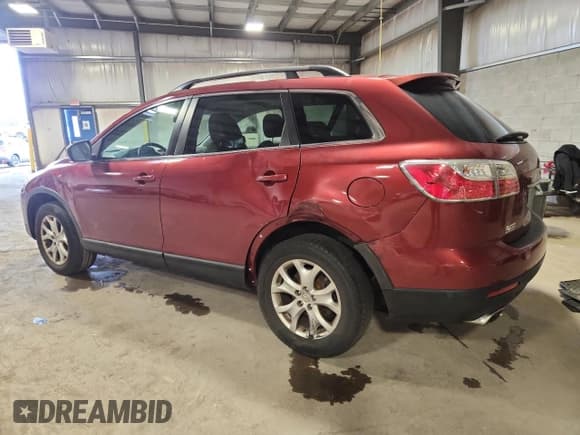 ✅ 2011 Mazda CX-9 Touring • VIN: JM3TB2CV5B0317826 • Лот: 92434035. Опубликован ранее на Copart с пробегом 174 241 миль. Бесплатный доступ к архиву аукционных продаж из США и подробный отчёт об истории автомобиля на DreamBid. Изображение 2.