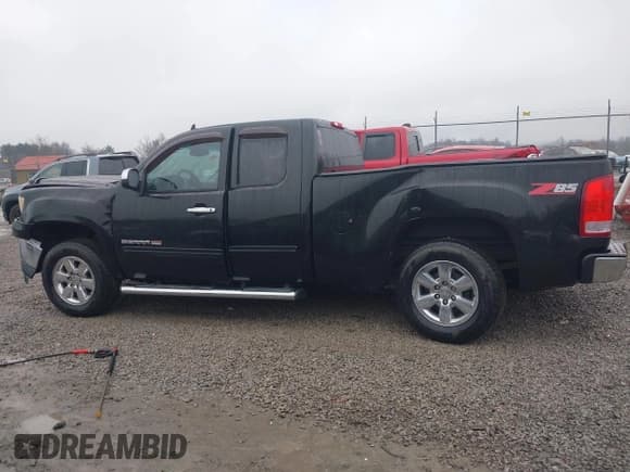 ✅ 2010 GMC Sierra 1500 • VIN: 1GTSCWE01AZ202838 • Lot: 41516702. Wystawiony na IAAI z przebiegiem 173 647 mil. Bezpłatny archiwum sprzedaży aukcyjnych z USA i szczegółowy raport historii pojazdu na DreamBid. Zdjęcie 14.