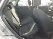 ✅ 2017 Ford Focus S • VIN: 1FADP3E21HL263932 • Lot: 80700175. Wystawiony na Copart z przebiegiem 59 441 mil. Bezpłatny archiwum sprzedaży aukcyjnych z USA i szczegółowy raport historii pojazdu na DreamBid. Zdjęcie 10.