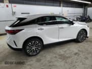 ✅ 2024 Lexus RX 350h Luxury • VIN: 2T2BBMCA4RC041034 • Lot: 60200635. Wystawiony na Copart z przebiegiem Nie podano. Bezpłatny archiwum sprzedaży aukcyjnych z USA i szczegółowy raport historii pojazdu na DreamBid. Zdjęcie 3.