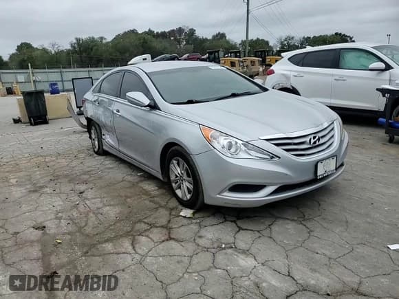 ✅ 2011 Hyundai Sonata GLS • VIN: 5NPEB4ACXBH276563 • Lot: 73797324. Listed on Copart with 100,353 mi. Free auction sales archive from the USA and detailed vehicle history report at DreamBid. Image 11.