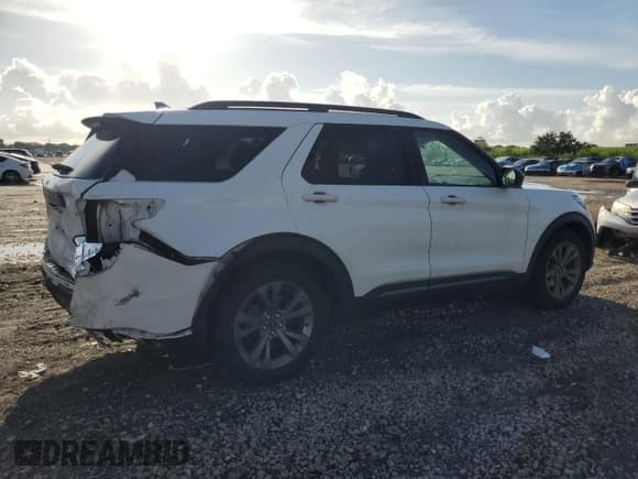 ✅ 2022 Ford Explorer XLT • VIN: 1FMSK7DH4NGB19899 • Lot: 82049235. Listed on Copart with 75,406 mi. Free auction sales archive from the USA and detailed vehicle history report at DreamBid. Image 3.