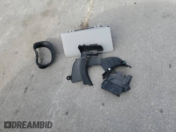 2014 Subaru Forester 2.5i с VIN JF2SJAAC1EH408022, выставлен на аукционе Copart как лот 85176535 с пробегом Не указан миль и Чистый • Clean title. История ставок и продаж доступна на DreamBid. Изображение 13.