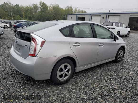 ✅ 2015 Toyota Prius Two • VIN: JTDKN3DU8F0438699 • Lot: 81589915. Listed on Copart with 164,621 mi. Free auction sales archive from the USA and detailed vehicle history report at DreamBid. Image 3.