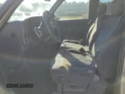 ✅ 1999 Chevrolet Silverado 1500 LS • VIN: 2GCEC19V8X1129832 • Лот: 82515275. Опубликован ранее на Copart с пробегом 186 064 миль. Бесплатный доступ к архиву аукционных продаж из США и подробный отчёт об истории автомобиля на DreamBid. Изображение 7.