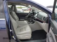 ✅ 2015 Toyota Highlander Limited • VIN: 5TDYKRFH6FS059249 • Lot: 42657731. Listed on IAAI with 123,115 mi. Free auction sales archive from the USA and detailed vehicle history report at DreamBid. Image 5.