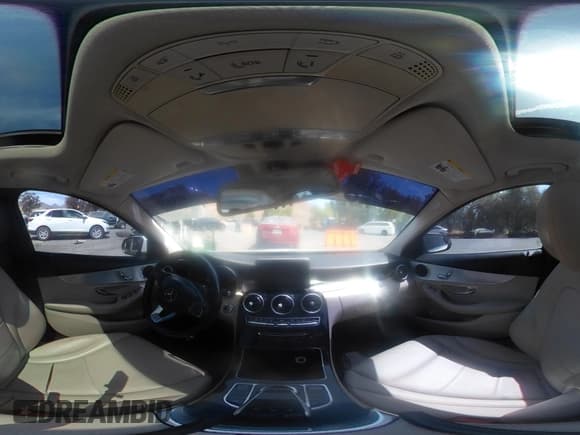 ✅ 2016 Mercedes-Benz C 300 Luxury • VIN: 55SWF4KB1GU121208 • Лот: 43013257. Опубликован ранее на IAAI с пробегом 90 645 миль. Бесплатный доступ к архиву аукционных продаж из США и подробный отчёт об истории автомобиля на DreamBid. Изображение 18.