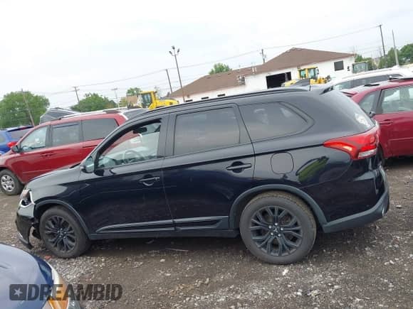 2019 Mitsubishi Outlander SE z VIN JA4AD3A31KZ038526, wystawiony jako IAAI lot #42724186 z przebiegiem 122 247 mil mil oraz . Historia ofert i sprzedaży dostępna na DreamBid. Obrazek 14.