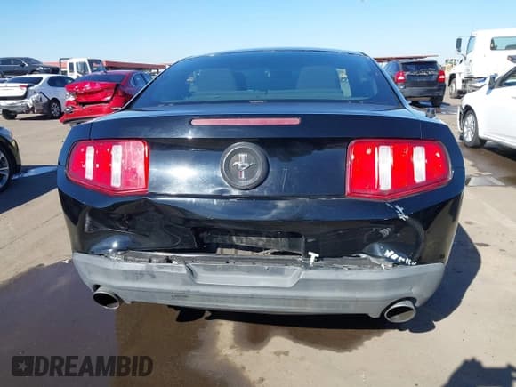 ✅ 2012 Ford Mustang V6 • VIN: 1ZVBP8AM2C5280996 • Лот: 43629091. Опубликован ранее на IAAI с пробегом 148 800 миль. Бесплатный доступ к архиву аукционных продаж из США и подробный отчёт об истории автомобиля на DreamBid. Изображение 6.