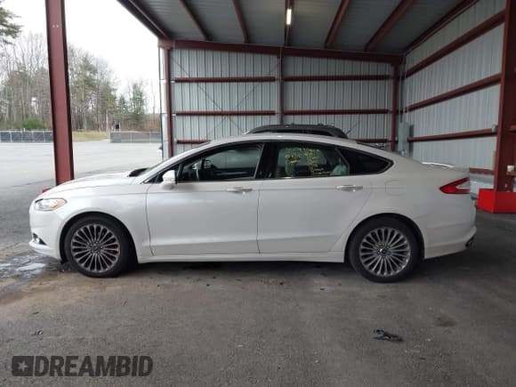 ✅ 2015 Ford Fusion Titanium • VIN: 3FA6P0D98FR148801 • Lot: 43766840. Wystawiony na IAAI z przebiegiem 195 962 mil. Bezpłatny archiwum sprzedaży aukcyjnych z USA i szczegółowy raport historii pojazdu na DreamBid. Zdjęcie 14.