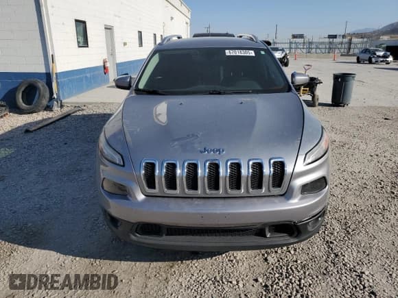 ✅ 2017 Jeep Cherokee Latitude • VIN: 1C4PJLCS9HW644535 • Lot: 67018305. Wystawiony na Copart z przebiegiem 118 240 mil. Bezpłatny archiwum sprzedaży aukcyjnych z USA i szczegółowy raport historii pojazdu na DreamBid. Zdjęcie 5.