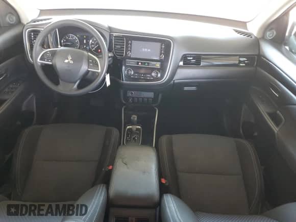 2019 Mitsubishi Outlander ES z VIN JA4AD2A30KZ007004, wystawiony jako Copart lot #69966115 z przebiegiem 89 757 mil mil oraz Szkoda całkowita • Salvage title. Historia ofert i sprzedaży dostępna na DreamBid. Obrazek 8.