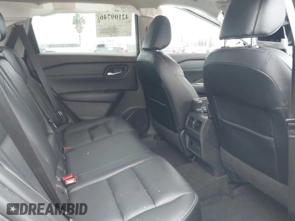 ✅ 2022 Nissan Rogue SL • VIN: 5N1BT3CA3NC713269 • Lot: 42109746. Wystawiony na IAAI z przebiegiem 25 013 mil. Bezpłatny archiwum sprzedaży aukcyjnych z USA i szczegółowy raport historii pojazdu na DreamBid. Zdjęcie 8.