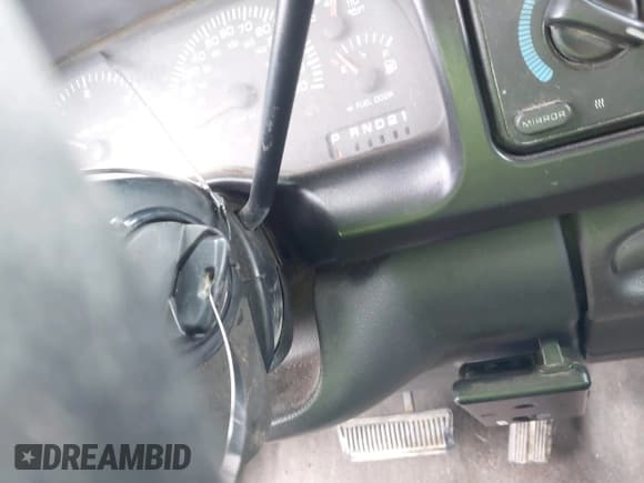 ✅ 2002 Dodge 2500 • VIN: 3B7KC23622M261612 • Lot: 41546343. Wystawiony na IAAI z przebiegiem 402 406 mil. Bezpłatny archiwum sprzedaży aukcyjnych z USA i szczegółowy raport historii pojazdu na DreamBid. Zdjęcie 11.