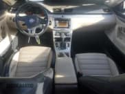 ✅ 2010 Volkswagen CC Sport • VIN: WVWMN7AN8AE557944 • Lot: 81718165. Wystawiony na Copart z przebiegiem 142 726 mil. Bezpłatny archiwum sprzedaży aukcyjnych z USA i szczegółowy raport historii pojazdu na DreamBid. Zdjęcie 8.