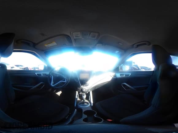 ✅ 2014 Hyundai Veloster • VIN: KMHTC6AD9EU192734 • Lot: 43486592. Wystawiony na IAAI z przebiegiem 142 610 mil. Bezpłatny archiwum sprzedaży aukcyjnych z USA i szczegółowy raport historii pojazdu na DreamBid. Zdjęcie 19.