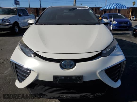 ✅ 2017 Toyota Mirai • VIN: JTDBVRBD3HA003429 • Лот: 81103755. Опубликован ранее на Copart с пробегом 75 841 миль. Бесплатный доступ к архиву аукционных продаж из США и подробный отчёт об истории автомобиля на DreamBid. Изображение 5.