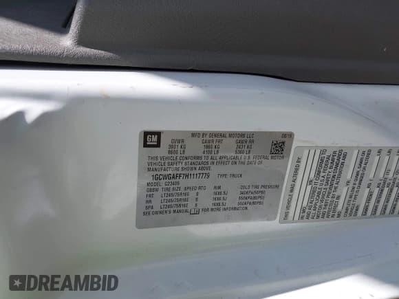 ✅ 2017 Chevrolet Express Cargo • VIN: 1GCWGAFF7H1117779 • Lot: 43076231. Wystawiony na IAAI z przebiegiem 171 178 mil. Bezpłatny archiwum sprzedaży aukcyjnych z USA i szczegółowy raport historii pojazdu na DreamBid. Zdjęcie 9.