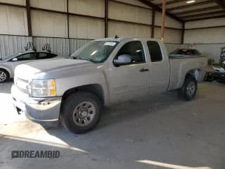 ✅ 2013 Chevrolet Silverado 1500 LS • VIN: 1GCRKREA4DZ305185 • Lot: 78172444. Listed on Copart with Not provided. Free auction sales archive from the USA and detailed vehicle history report at DreamBid. Image 1.