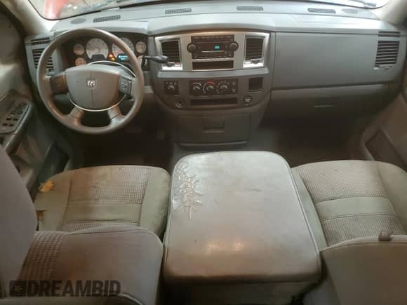 2007 Dodge 1500 SLT z VIN 1D7HU18277S247894, wystawiony jako Copart lot #67873964 z przebiegiem 207 175 mil mil oraz Czysty tytuł • Clean title. Historia ofert i sprzedaży dostępna na DreamBid. Obrazek 8.