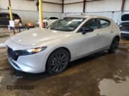 ✅ 2025 Mazda 3 S Select Sport • VIN: JM1BPAKM7S1751507 • Лот: 87230795. Опубликован ранее на Copart с пробегом 13 665 миль. Бесплатный доступ к архиву аукционных продаж из США и подробный отчёт об истории автомобиля на DreamBid. Изображение 1.