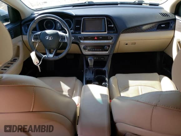 ✅ 2018 Hyundai Sonata Limited • VIN: 5NPE34AF0JH660874 • Lot: 48019883. Listed on Copart with 47,390 mi. Free auction sales archive from the USA and detailed vehicle history report at DreamBid. Image 8.