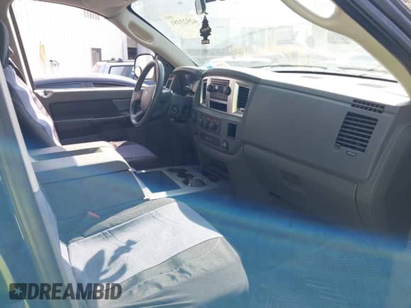 2008 Dodge 1500 SLT with VIN 3D7KS19D78G198829, listed as a IAAI auction lot 42923181 with 10 mi miles and . Bid and sale history available at DreamBid. Image 5.