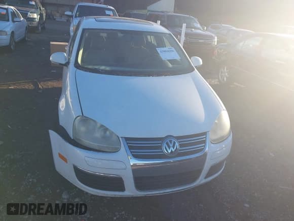 ✅ 2009 Volkswagen Jetta TDI • VIN: 3VWRL71K19M019803 • Лот: 43804606. Опубликован ранее на IAAI с пробегом 211 527 миль. Бесплатный доступ к архиву аукционных продаж из США и подробный отчёт об истории автомобиля на DreamBid. Изображение 6.