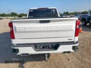 ✅ 2020 Chevrolet Silverado 1500 RST • VIN: 3GCUYEET5LG167917 • Lot: 68571565. Wystawiony na Copart z przebiegiem 119 328 mil. Bezpłatny archiwum sprzedaży aukcyjnych z USA i szczegółowy raport historii pojazdu na DreamBid. Zdjęcie 6.