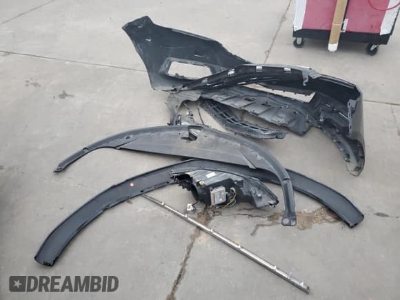 ✅ 2019 Chevrolet Impala Premier • VIN: 2G1105S31K9155523 • Лот: 57337584. Опубликован ранее на Copart с пробегом 97 921 миль. Бесплатный доступ к архиву аукционных продаж из США и подробный отчёт об истории автомобиля на DreamBid. Изображение 12.