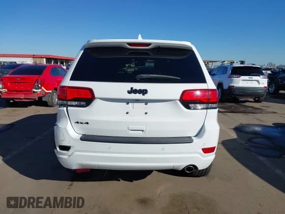 ✅ 2018 Jeep Grand Cherokee Altitude • VIN: 1C4RJFAG0JC266895 • Лот: 43547743. Опубликован ранее на IAAI с пробегом 102 422 миль. Бесплатный доступ к архиву аукционных продаж из США и подробный отчёт об истории автомобиля на DreamBid. Изображение 15.