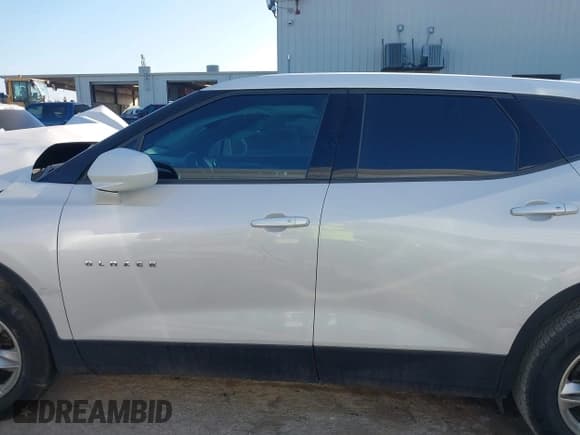 ✅ 2020 Chevrolet Blazer LT • VIN: 3GNKBBRA7LS593869 • Лот: 43108022. Опубликован ранее на IAAI с пробегом 109 557 миль. Бесплатный доступ к архиву аукционных продаж из США и подробный отчёт об истории автомобиля на DreamBid. Изображение 15.