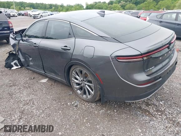 ✅ 2024 Toyota Crown XLE • VIN: JTDAAAAF8R3021149 • Lot: 42225940. Wystawiony na IAAI z przebiegiem 8 526 mil. Bezpłatny archiwum sprzedaży aukcyjnych z USA i szczegółowy raport historii pojazdu na DreamBid. Zdjęcie 3.