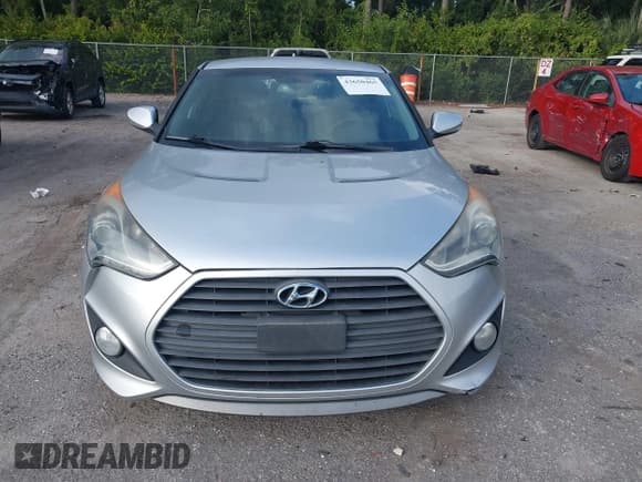✅ 2013 Hyundai Veloster Turbo • VIN: KMHTC6AE8DU120642 • Lot: 43650465. Wystawiony na IAAI z przebiegiem 141 731 mil. Bezpłatny archiwum sprzedaży aukcyjnych z USA i szczegółowy raport historii pojazdu na DreamBid. Zdjęcie 6.