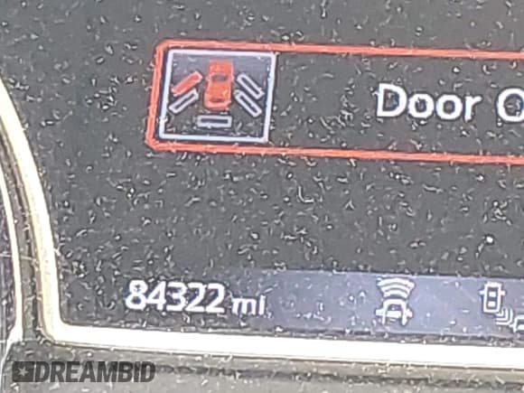 ✅ 2019 Nissan Pathfinder SV • VIN: 5N1DR2MM6KC582215 • Lot: 42839071. Listed on IAAI with 84,322 mi. Free auction sales archive from the USA and detailed vehicle history report at DreamBid. Image 15.