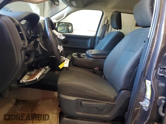 ✅ 2020 Ram 2500 Tradesman • VIN: 3C6UR5CJ7LG252215 • Lot: 82504685. Listed on Copart with 58,260 mi. Free auction sales archive from the USA and detailed vehicle history report at DreamBid. Image 7.