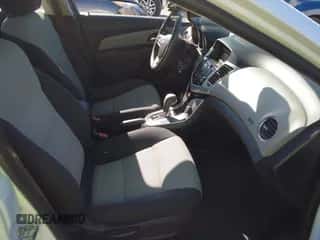 2016 Chevrolet Cruze LS с VIN 1G1PC5SH6G7207671, выставлен на аукционе IAAI как лот 43450865 с пробегом 82 944 миль миль и . История ставок и продаж доступна на DreamBid. Изображение 5.