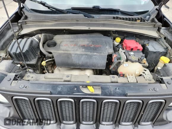 ✅ 2018 Jeep Renegade Trailhawk • VIN: ZACCJBCB5JPH36138 • Lot: 86796105. Listed on Copart with 283,300 mi. Free auction sales archive from the USA and detailed vehicle history report at DreamBid. Image 12.