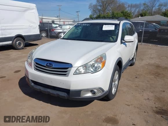 ✅ 2010 Subaru Outback Premium • VIN: 4S4BRCGCXA1349352 • Lot: 42108266. Listed on IAAI with Not provided. Free auction sales archive from the USA and detailed vehicle history report at DreamBid. Image 2.